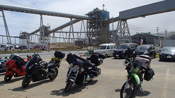 国道４５号線と国道３９０号線の交差点近く